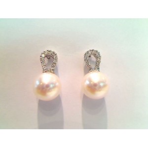 Boucles d'oreilles Perles de culture Akoya Japon ronde 8 -8,5mm Diamants