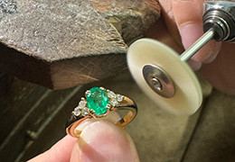 Contrôle et entretien de vos bijoux
